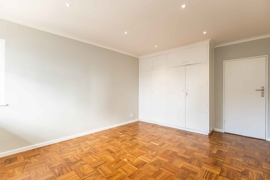 To Let 2 Bedroom Property for Rent in Sea Point Western Cape
